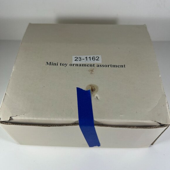 Set Of 6 Unpainted Ceramic Christmas Ornaments With Silver String Hangers - Picture 10 of 10